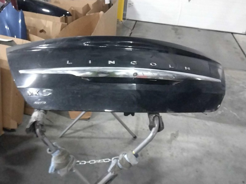 Used Deck Lid fits: 2015 Lincoln Mks rear view camera Grade A