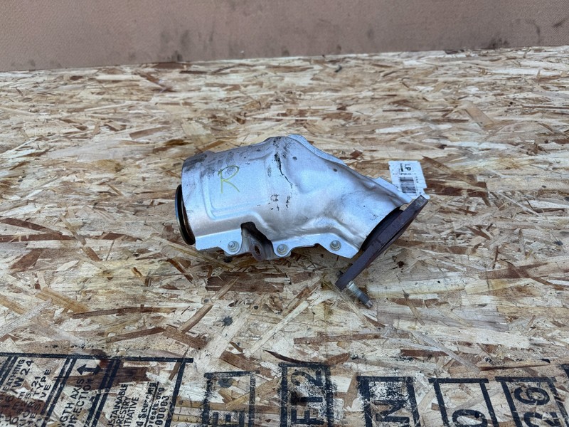 INFINITI Q50 Q60 16-24 OEM RIGHT RH UPPER MUFFLER EXHAUST MANIFOLD PIPE 3.0T