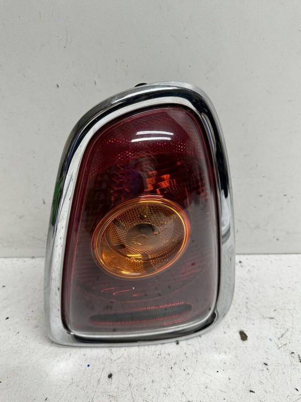 2009-2015 Mini Cooper S HTBK Right Passenger Tail Light Lamp Taillight Taillamp