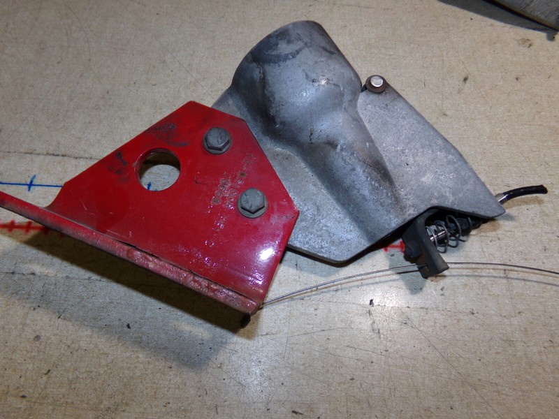 Peterbilt RH Right Hood Bracket 13-05100R *FREE SHIPPING*