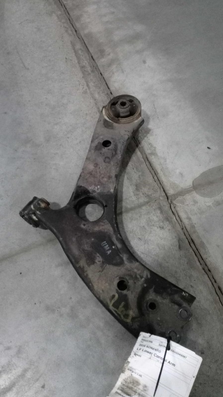 2016 Kia Sorento Front Left Lower Suspension Control Arm, 98k Miles, Maroon