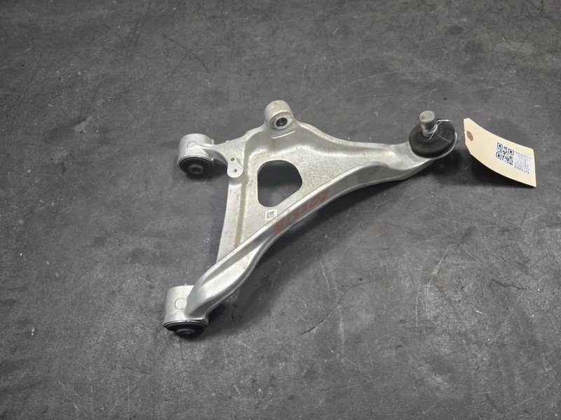 Rear Left Upper Control Arm 2022 Nissan Rogue 55502-6RR0B 2021 2023 2024 2025