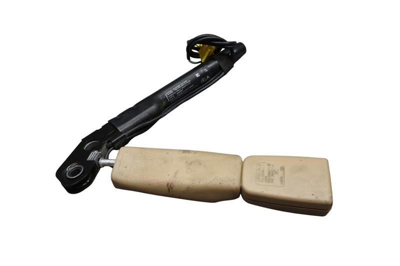 07-14 Mercedes W221 S550 CL550 Front Left Driver Side Seat Belt Buckle OEM