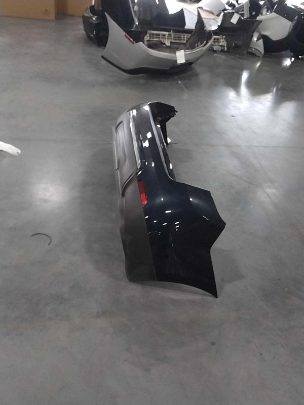 2016 Chevrolet Equinox Black Rear Bumper Assembly OEM 20983246 97000 Miles
