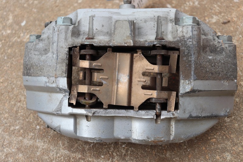 2014-2019 INFINITI Q50 FRONT RIGHT PASSENGER SIDE BRAKE CALIPER ASSEMBLY OEM