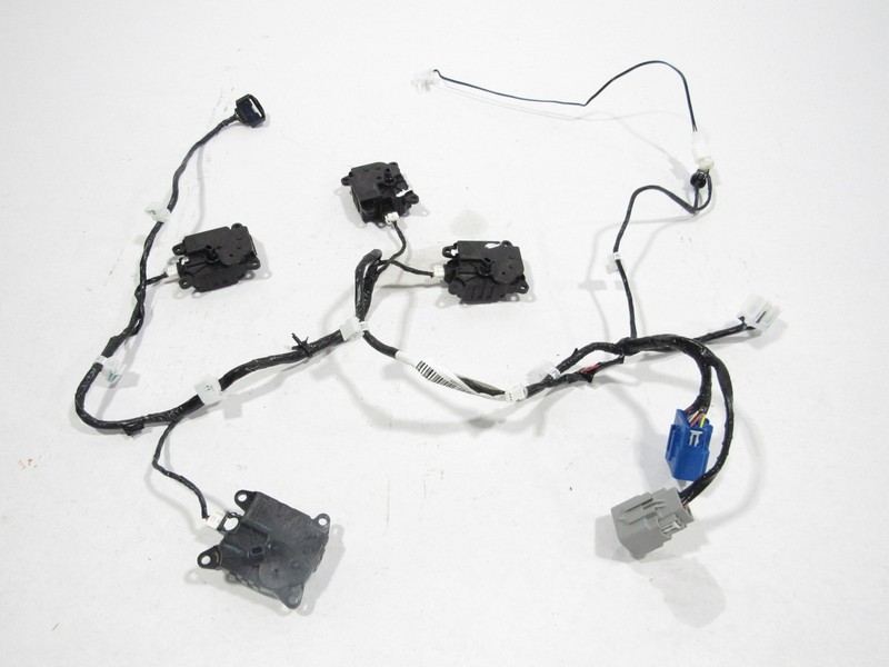Rivian R1S 2024 Front HVAC AC A/C Heater Actuator Motor W/ Harmess Set21-26 @1