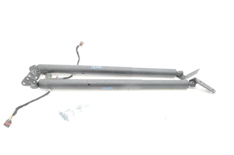 2015-2019 Porsche Macan S 3.0L Pair of Rear Lid Gate Struts 95B827861