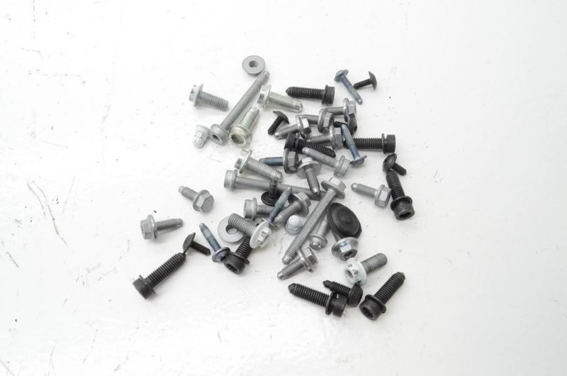 2015-2019 Porsche Macan S 3.0L Miscellaneous Interior Bolts