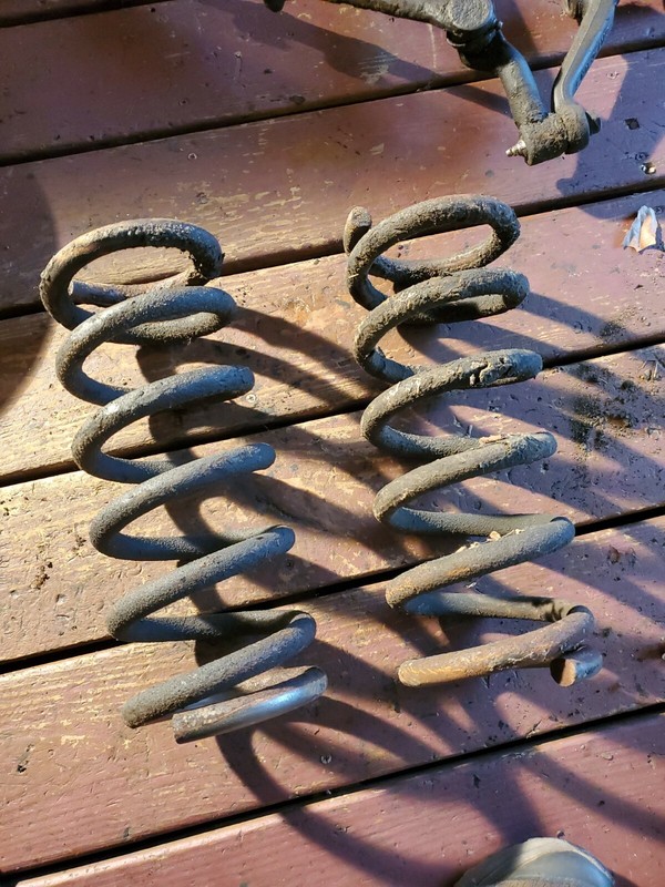 1982-1992 Camaro Front Coil Springs - Pair