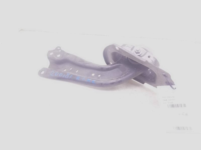 19-23 TOYOTA COROLLA SE PASSENGER SIDE REAR LOWER CONTROL TRAILING ARM ASSEMBLY