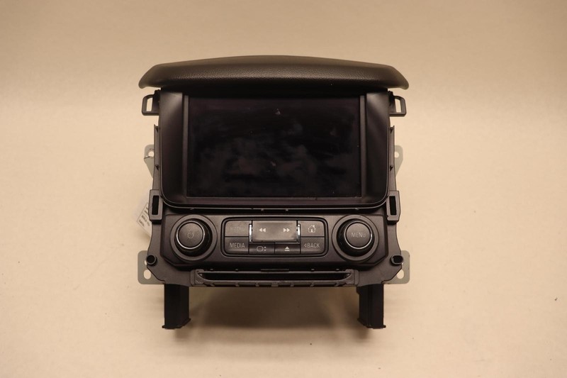 2015 CHEVY/GMC SUBURBAN DASHBOARD RADIO MEDIA PLAYER DISPLAY SCREEN OEM