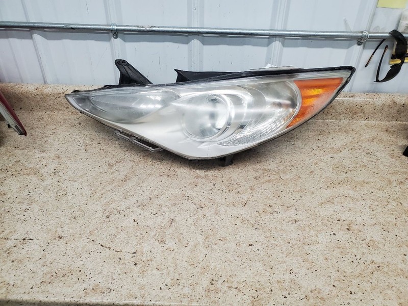 Driver Headlight VIN C 8th Digit Halogen Bright Chrome Fits 11-14 SONATA 301713