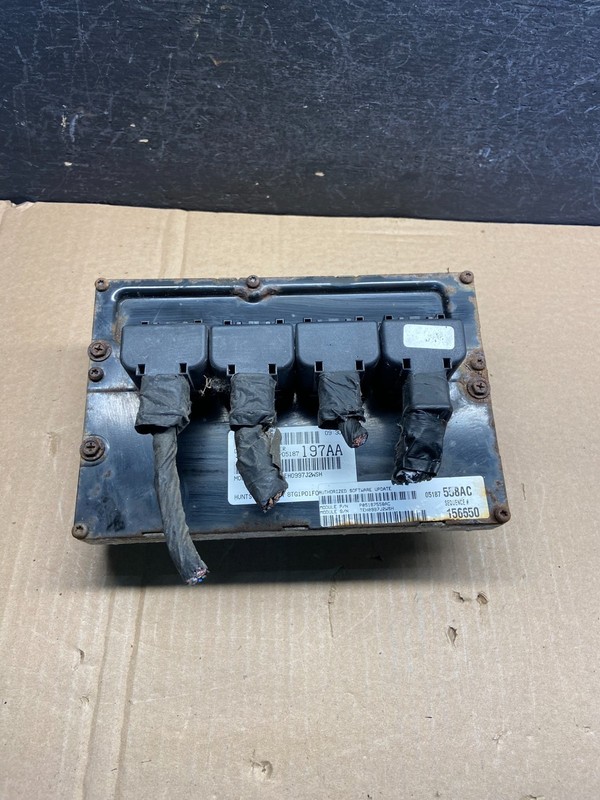2007 Chrysler Town Country Caravan 3.8L Engine Control ECU P05187558AC AE2276 DG