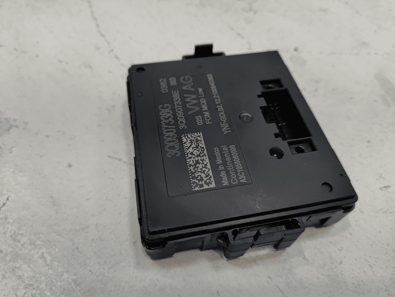 2022-2024 Volkswagen Tiguan Headlight Control Module Leveling Corner System OEM