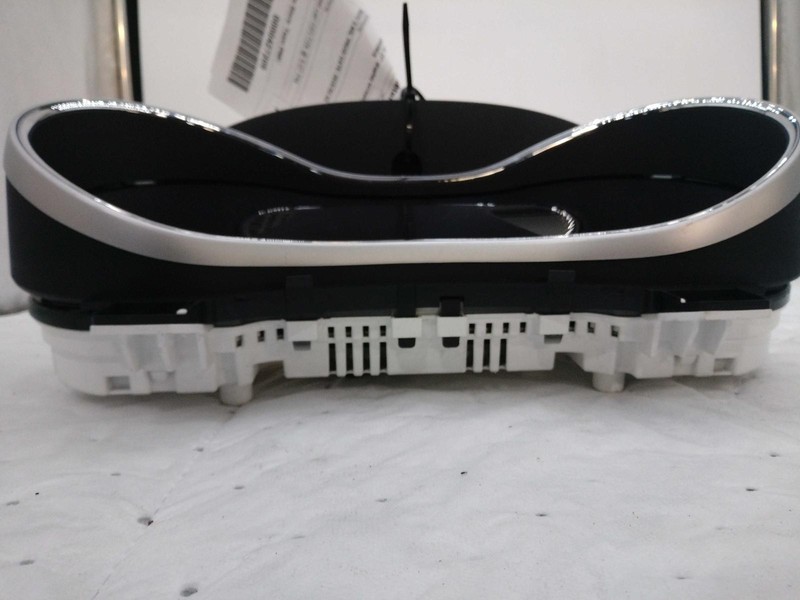 Used Speedometer Gauge fits: 2015 Jeep Grand cherokee cluster 7`` display screen