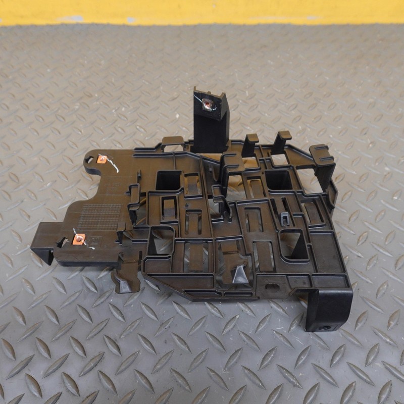 2018-2024 BUICK ENCLAVE COMMUNICATION MODULE UNIT MOUNT BRACKET OEM 84707470