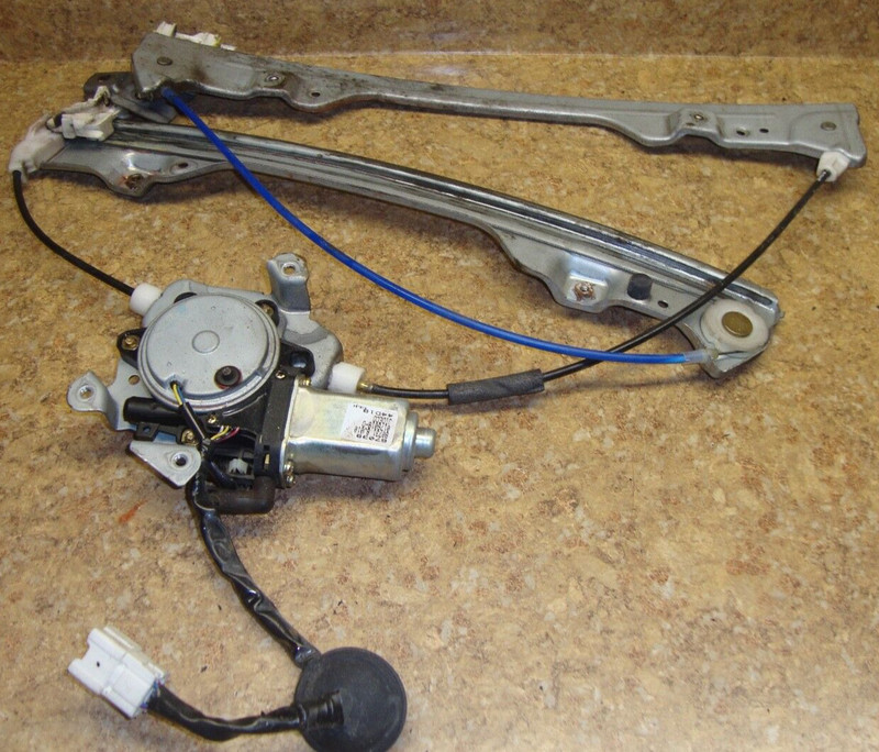 2005 Nissan Altima 2.5S 2.5 L S SL Left Driver Inner Door Window Motor Regulator