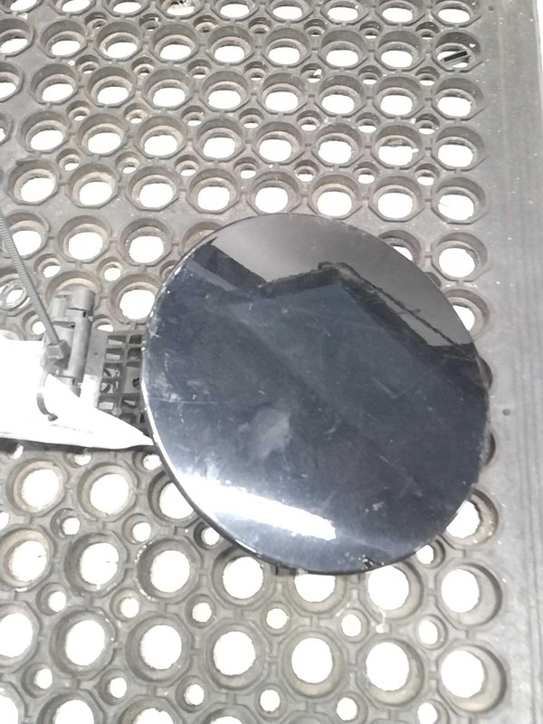 2017 Cadillac XTS Fuel Filler Door Black OEM Used 118K Miles NJ25-22024-550486