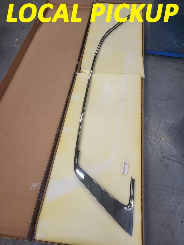 New Oem Rolls-Royce Right Passenger Side Door Upper Molding 2017-2023 Phantom