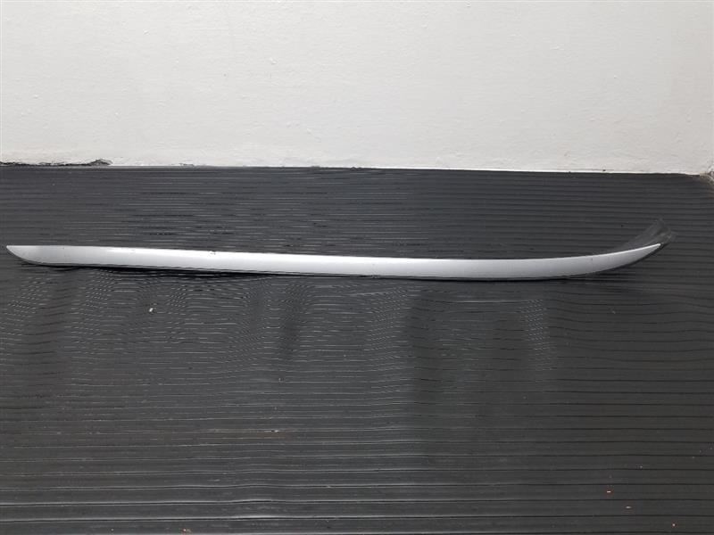 08-12 BMW M3 Sedan Right Passenger Windshield Drip Molding OEM 51130034044