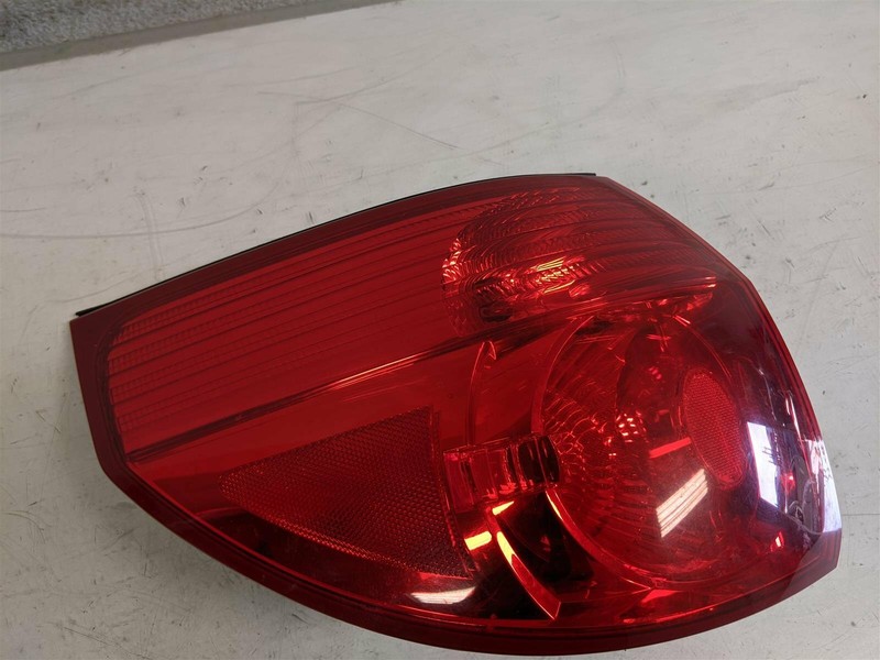 06 07 08 09 10 Toyota Sienna Rear Left Tail Light Lamp Taillight Taillamp Brake