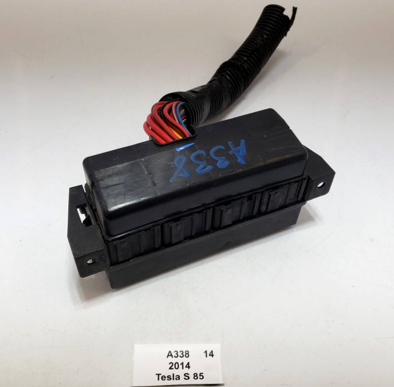 ✅ 12-16 OEM Tesla Model S Fuse Box Junction Block Power Relay Module Assembly