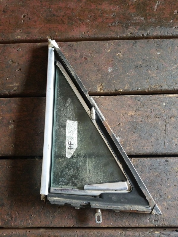 Mercedes Door Quarter Glass Front Right W114 W115 Sedan '65-'73 4 door