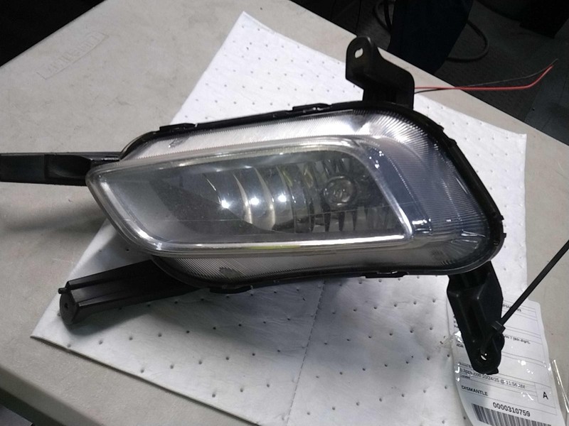 2015 KIA Optima Right Fog Light Assembly White OEM Used 351783 126K Miles