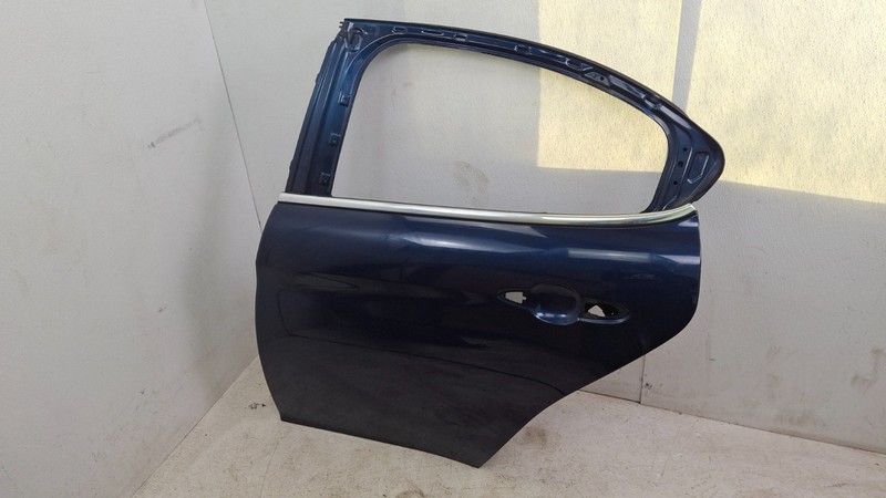 2017 - 2021 ALFA ROMEO GIULIA LEFT DRIVER REAR Door shell OEM