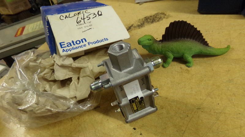 Eaton Y30149-1AF Gas Valve Caloric 64530 *FREE SHIPPING*