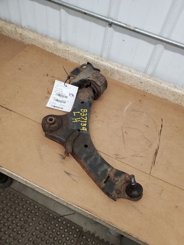 Driver Left Lower Control Arm Front Fits 08-15 LR2 291800