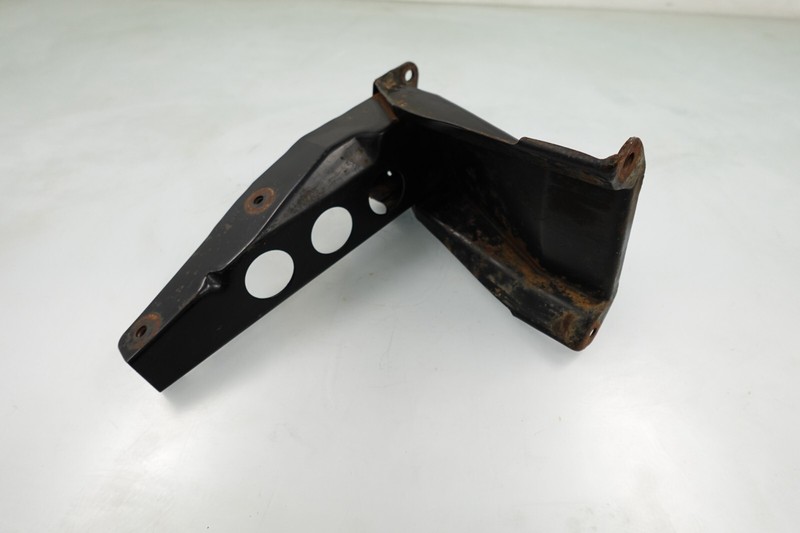 1990 Yamaha SnoSport 125 ES / SV125EP OEM Muffler Bracket 87A-21435-00-00