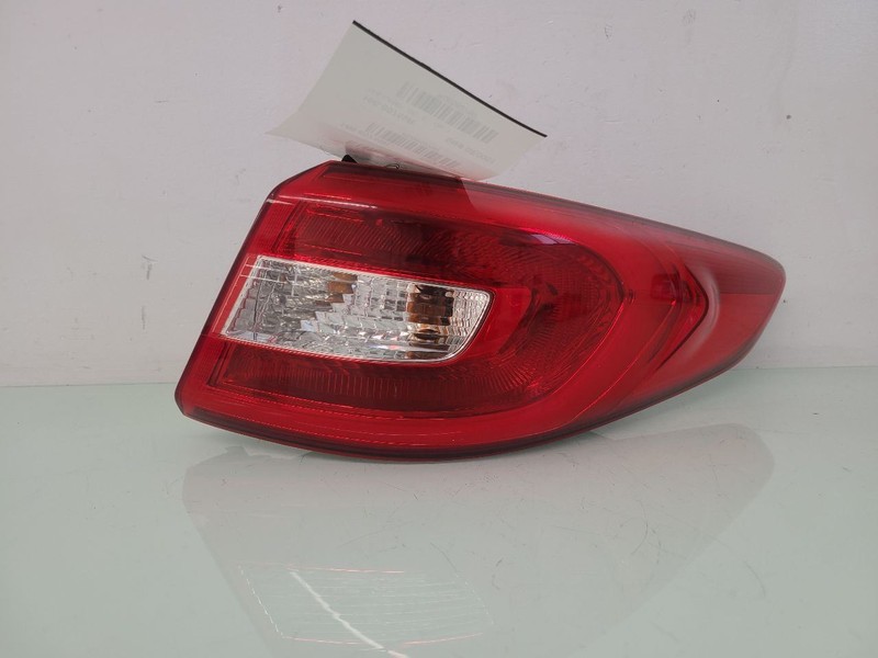 Passenger Tail Light US Built Quarter Panel Mounted Fits 15-17 SONATA 582760