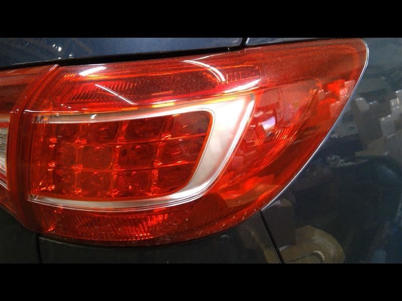 Passenger Tail Light Quarter Panel Mounted Fits 10-13 SPORTAGE 718253