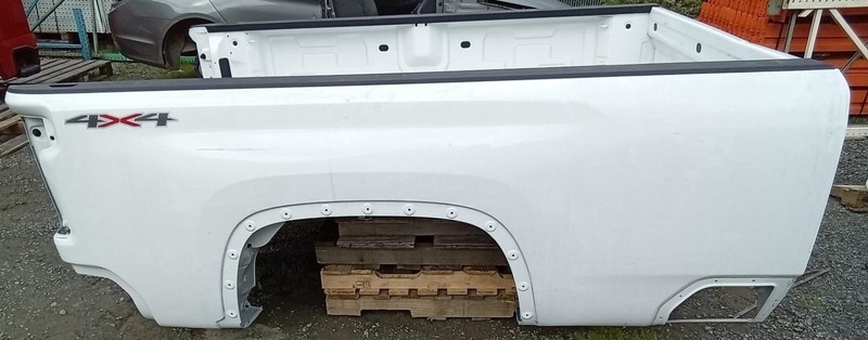 2020-2023 Chevrolet Silverado 2500 3500 SRW 8 foot Box Bed White 10065 B