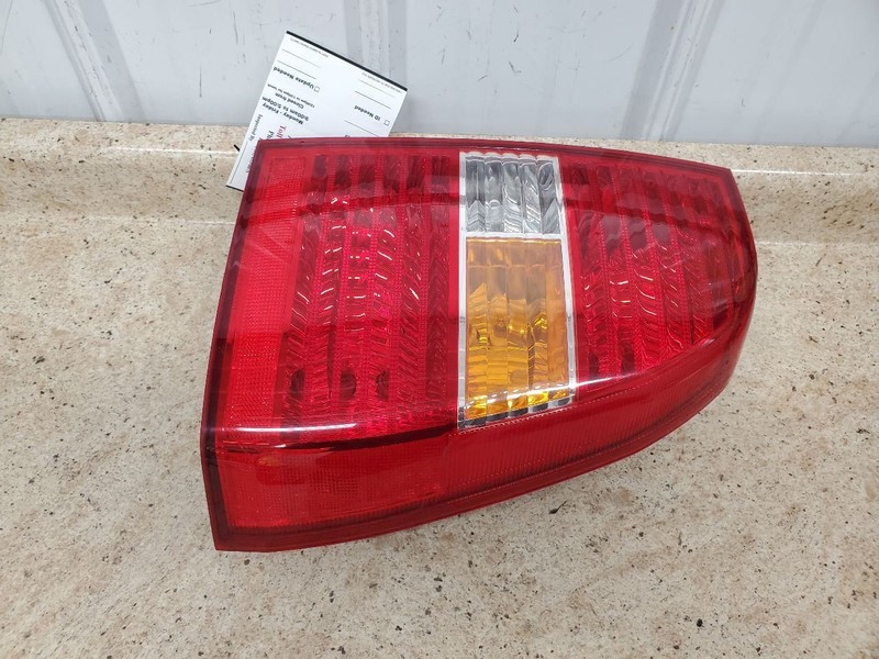 Passenger Right Tail Light Fits 05-06 SPORTAGE 304191