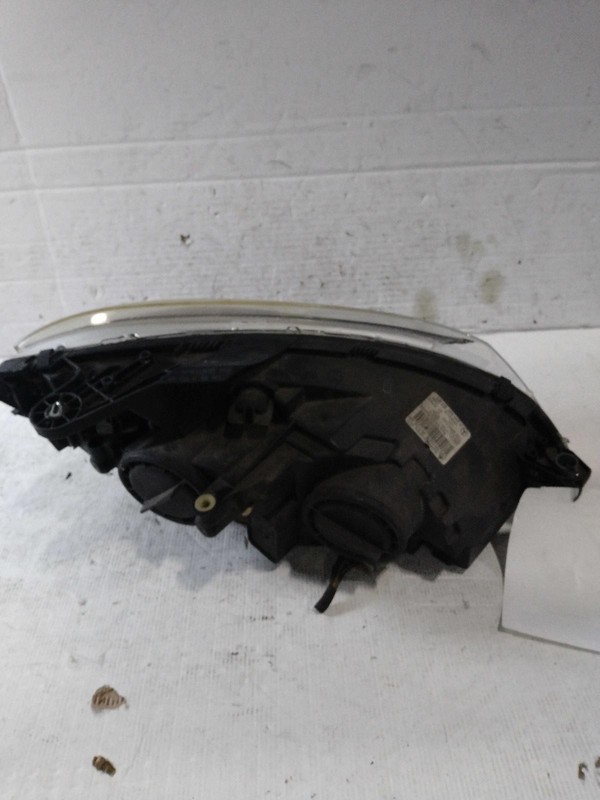 2009 Mercedes-Benz C-Class Left Headlight Assembly OEM 115374 Used 135K Miles
