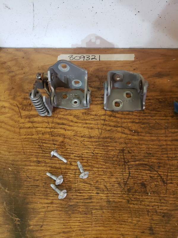 1995Monte CarloDoor Hinge SetRight Passenger 2dr Coupe