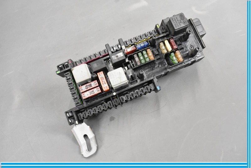 10-18 Mercedes W218 E550 CLS550 Rear SAM Module Relay Fuse Box 2129005001 OEM
