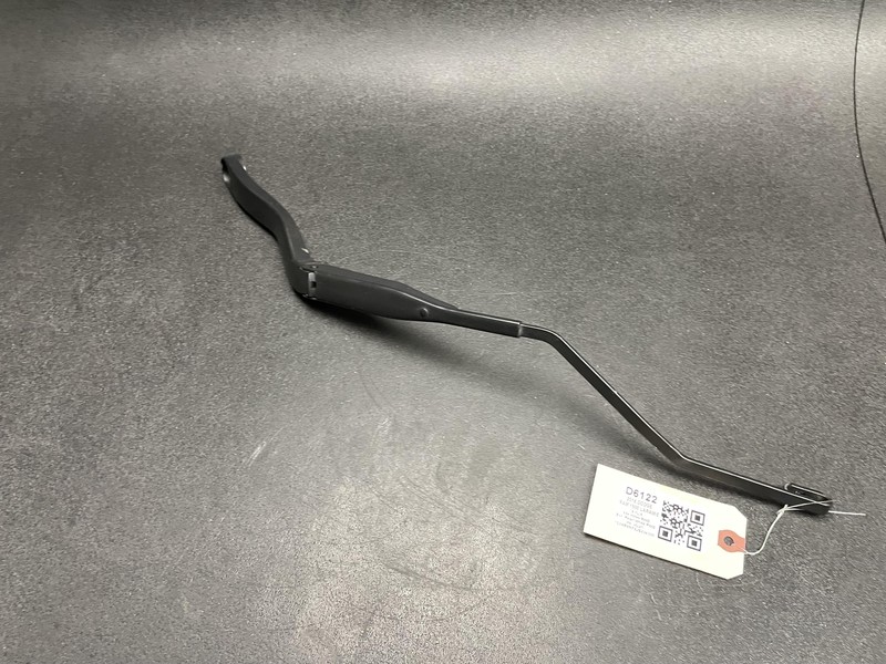 Front Right Windshield Wiper Arm 2018 Dodge RAM 1500 55277450AD 2016 2017 - 2022