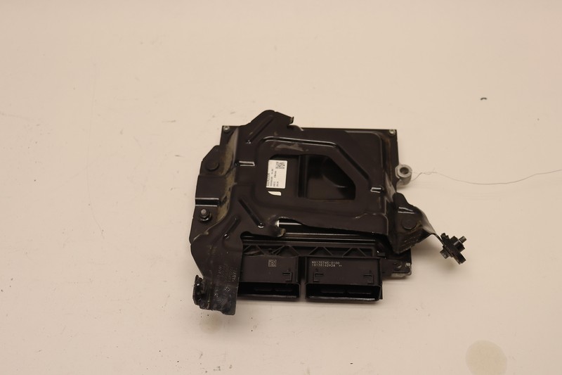 2019-2020 VOLVO XC40 ECU ECM ENGINE CONTROL UNIT COMPUTER MODULE W/ BRACKET OEM