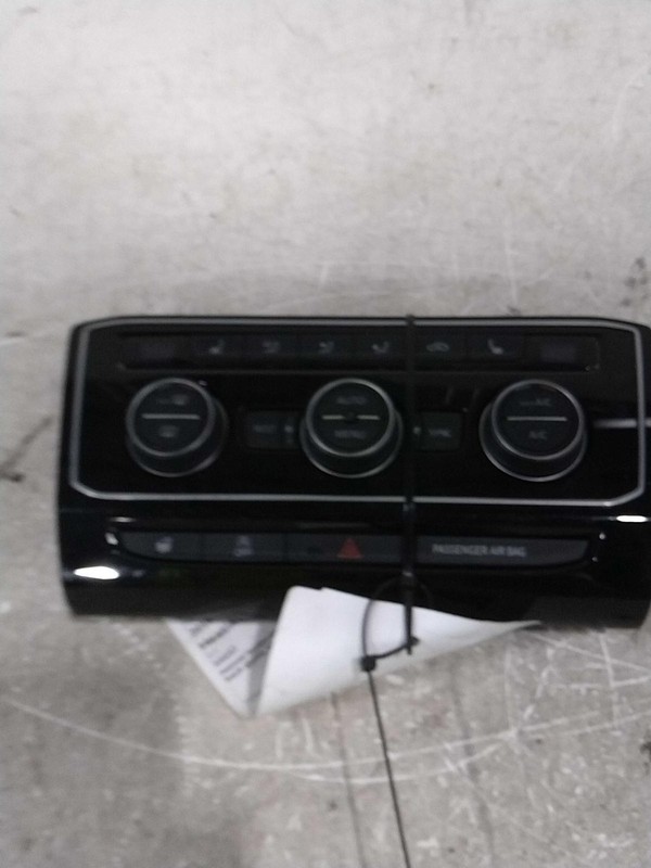 Used A/C Selector Switch fits: 2019 Volkswagen Atlas manual temperature control