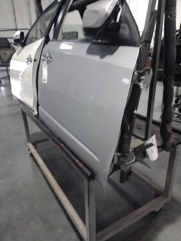 2010 Subaru Forester Right Door Silver 86000 Miles Used OEM Part 417855
