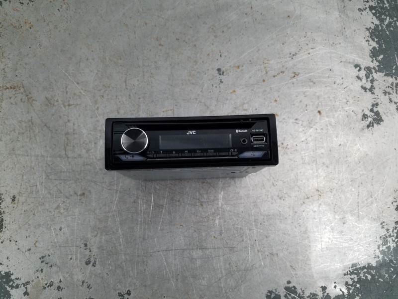 1992 ChevroletW/T 1500 JVC CD Radio BT #6336 G7