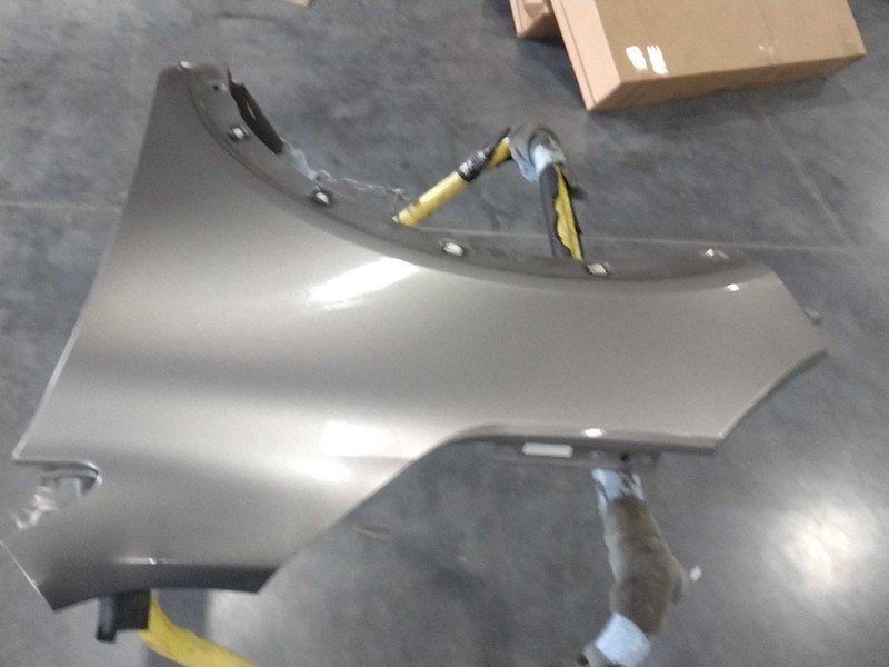 2019 KIA SORENTO Front Left Fender SILVER Used OEM 83146 66000 Miles