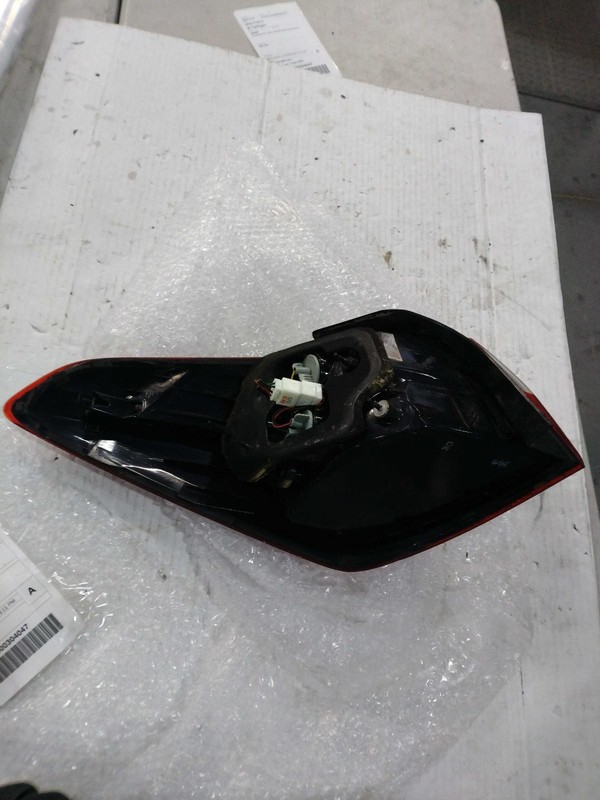 2015 KIA FORTE Right Tail Light Assembly Black OEM Used 132135 120K Miles
