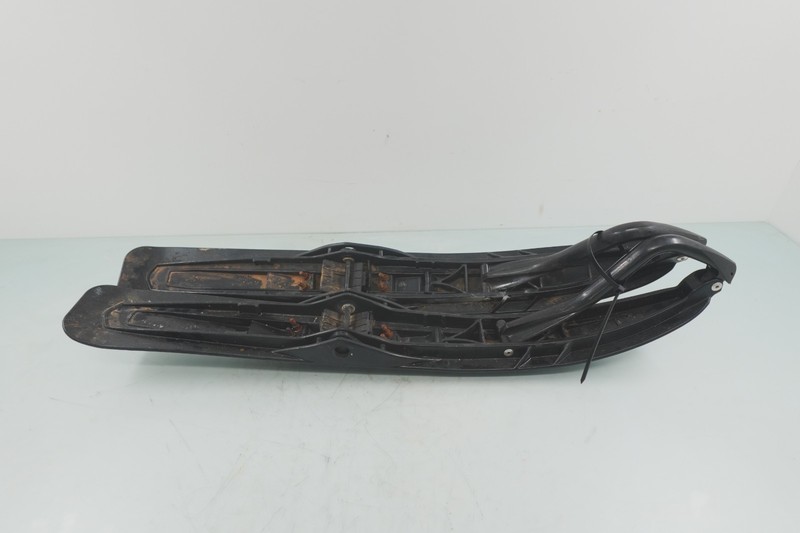 2009-2026 Ski-Doo Grand Touring 600 GTX SE 1200 OEM Pilot SL Ski Set BLACK