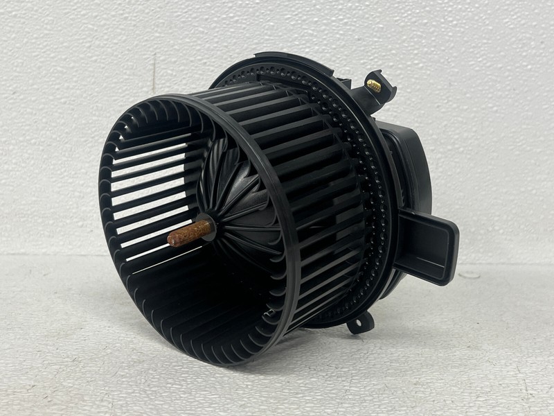 ⭐2017-2024 CADILLAC XT5 XT6 HEATER AIR CONDITIONING BLOWER MOTOR FAN OEM LOT2511