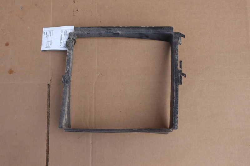 2012-2016 PORSCHE PANAMERA HYBRID 3.0L RIGHT RADIATOR SUPPORT DUCT COVER OEM