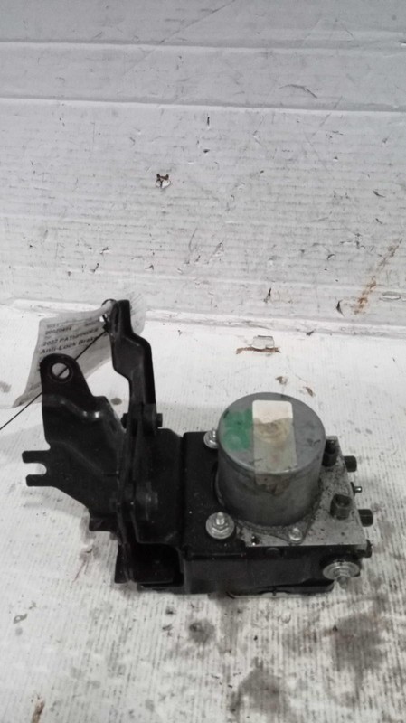 2022 Nissan Pathfinder ABS Hydraulic Assembly OEM 33K Miles Silver 476606TA2A